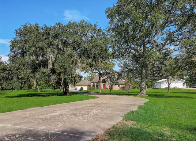 Property at 4306 Brazos River Rd, Freeport, TX 77541, 4 beds, 3.5 baths