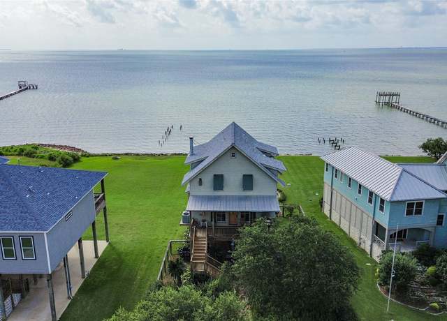Property at 3014 Todville Rd, Seabrook, TX 77586, 3 beds, 2.5 baths