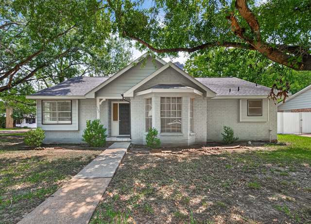 Property at 1703 Westbranch Dr, Houston, TX 77077, 4 beds, 2 baths