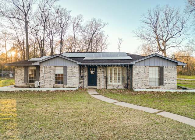 Property at 17866 Magnolia Ln, New Caney, TX 77357, 3 beds, 2 baths