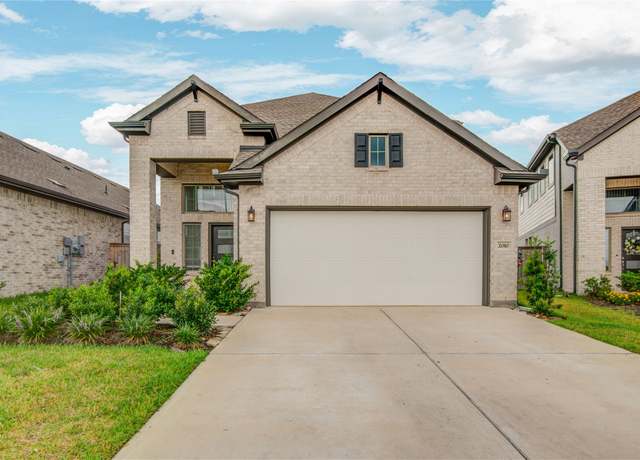 Property at 2010 Woodgate Ln, Tomball, TX 77375, 4 beds, 2.5 baths