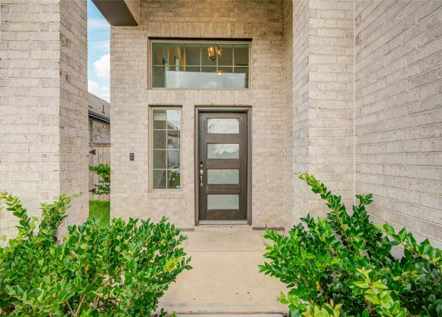 Property at 2010 Woodgate Ln, Tomball, TX 77375, 4 beds, 2.5 baths