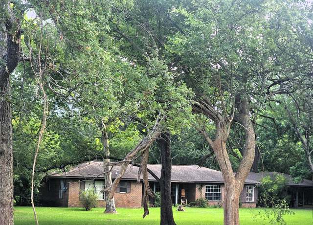 Property at 1405 Gou Hole Rd, Cove, TX 77523, 2 beds, 2 baths