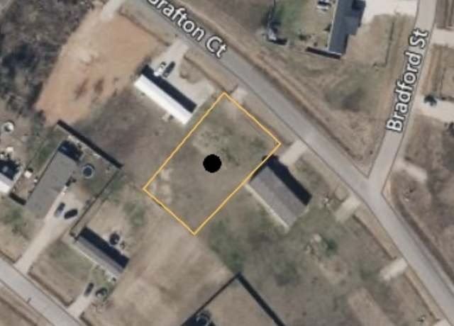 Property at 327 Grafton Ct, Conroe, TX 77303