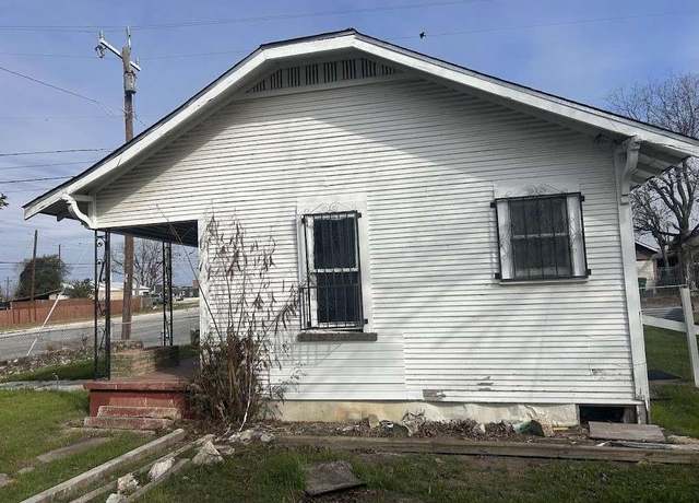 Property at 1718 N Walters, San Antonio, TX 78208, 2 beds, 1 bath