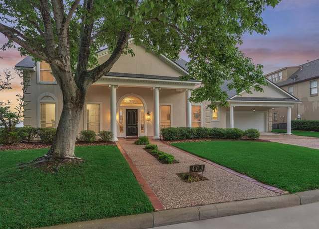 Property at 469 Edgewood Dr, Montgomery, TX 77356, 5 beds, 3.5 baths