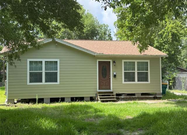Property at 2115 Oaklawn Dr, La Marque, TX 77568, 4 beds, 2 baths