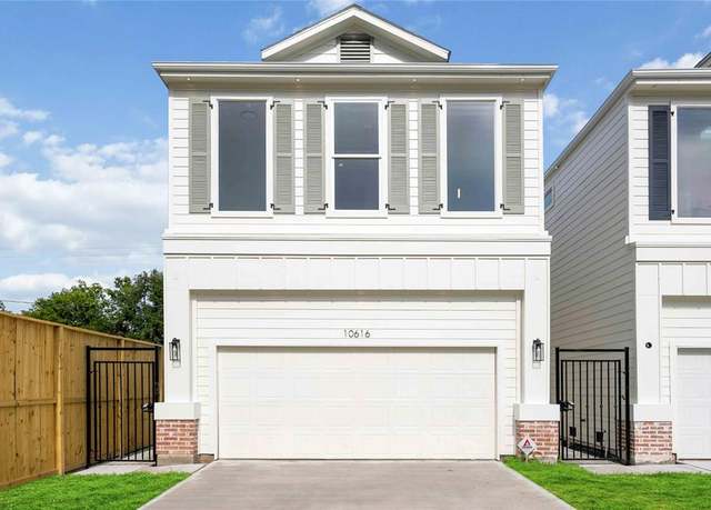 Property at 10616 Ashville Dr, Houston, TX 77051, 3 beds, 2.5 baths