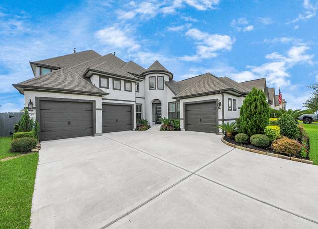 Property at 1707 Hartford Mills Ln, League City, TX 77573, 4 beds, 3.5 baths