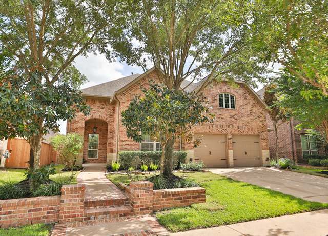 Property at 19539 Crescent Haven Dr, Cypress, TX 77433, 4 beds, 3.5 baths