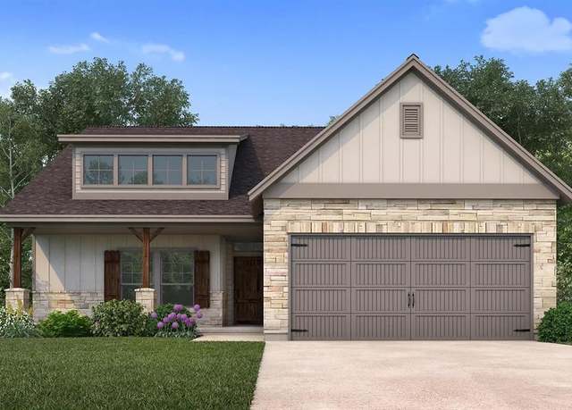 Property at 2102 Twin Lakes Blvd, West Columbia, TX 77486, 4 beds, 2 baths