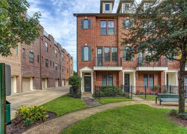 Property at 2110 Shearn St #40, Houston, TX 77007, 2 beds, 2.5 baths