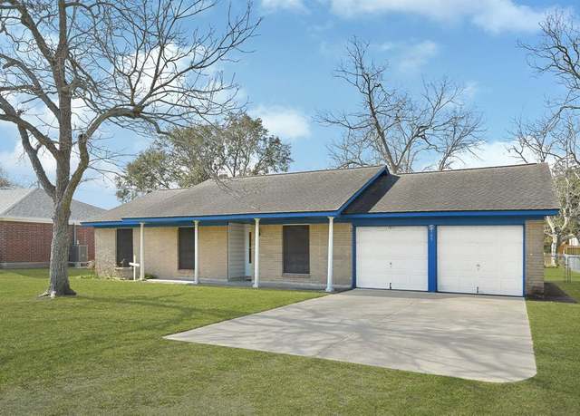 Property at 909 Effie St, League City, TX 77573, 3 beds, 1.5 baths
