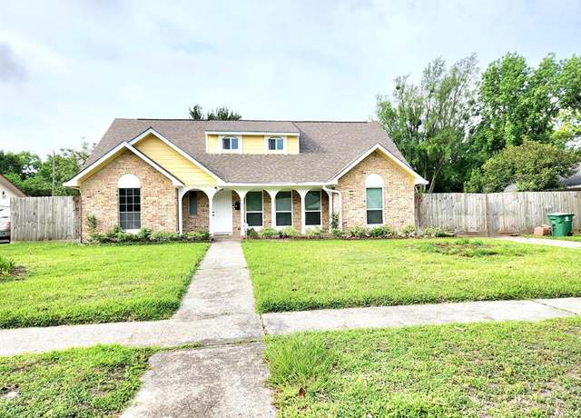 Property at 7803 Moonmist Dr, Houston, TX 77036, 5 beds, 2.5 baths