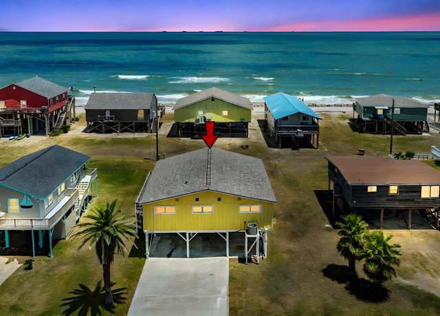 Property at 315 Seashell Dr, Surfside Beach, TX 77541, 3 beds, 2 baths
