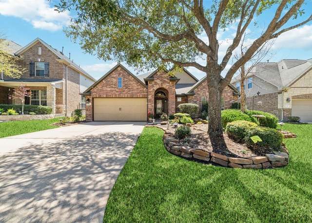 Property at 6 Estherwood Pl, The Woodlands, TX 77354, 3 beds, 2 baths