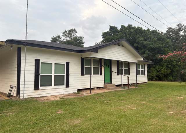 Property at 1845 Shepherd St, Hempstead, TX 77445, 3 beds, 2 baths