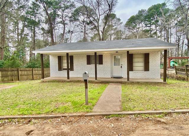 Property at 103 N Pineview Ter, Crockett, TX 75835, 2 beds, 1 bath