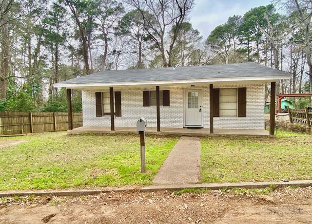 Property at 103 N Pineview Ter, Crockett, TX 75835, 2 beds, 1 bath