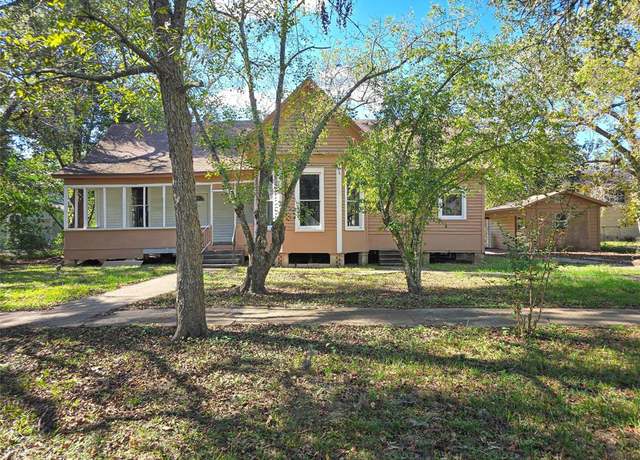 Property at 2816 Avenue G, Bay City, TX 77414, 1 bed, 2 baths