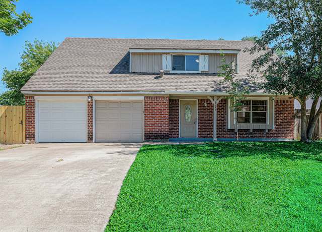 Property at 6046 W Airport Blvd, Houston, TX 77035, 4 beds, 2.5 baths
