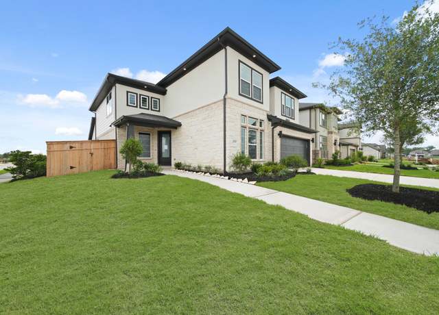Property at 10934 White Mist Dr, Missouri City, TX 77459, 5 beds, 4.5 baths