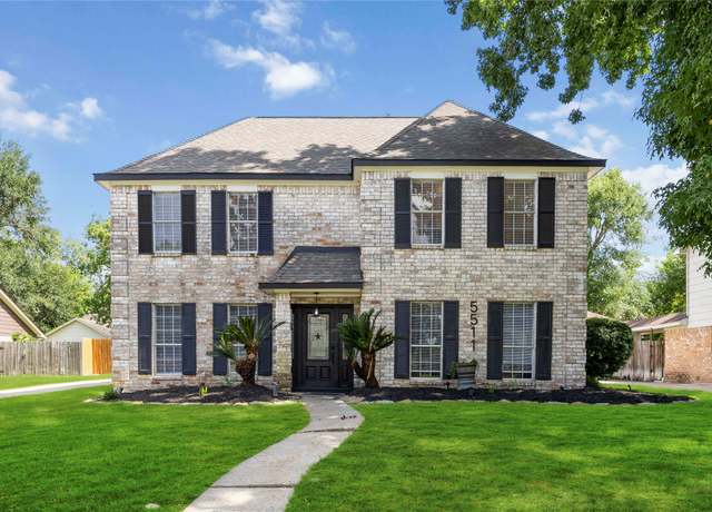 Property at 5511 Green Timbers Dr, Humble, TX 77346, 5 beds, 3.5 baths