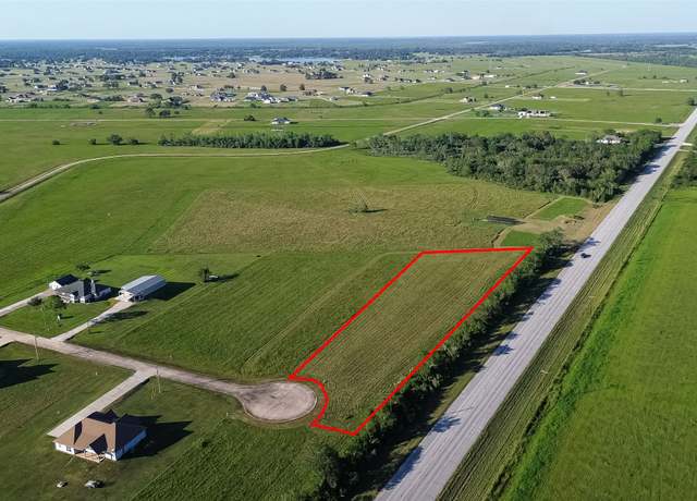 Property at 1805 Apache Trl, Angleton, TX 77515