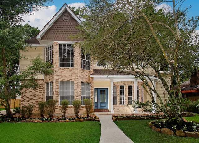 Property at 5 Indian Cedar Ln, The Woodlands, TX 77380, 4 beds, 3.5 baths