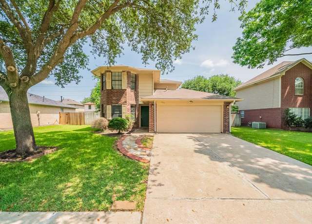 Property at 423 N Vista Dr, Houston, TX 77073, 3 beds, 2.5 baths