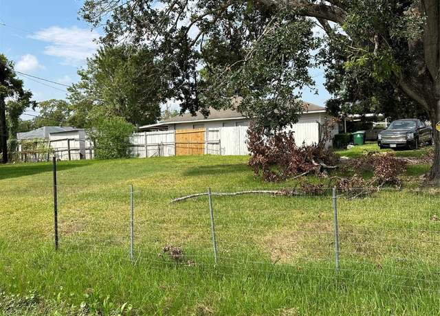 Property at 3126 Elpyco St, Houston, TX 77051
