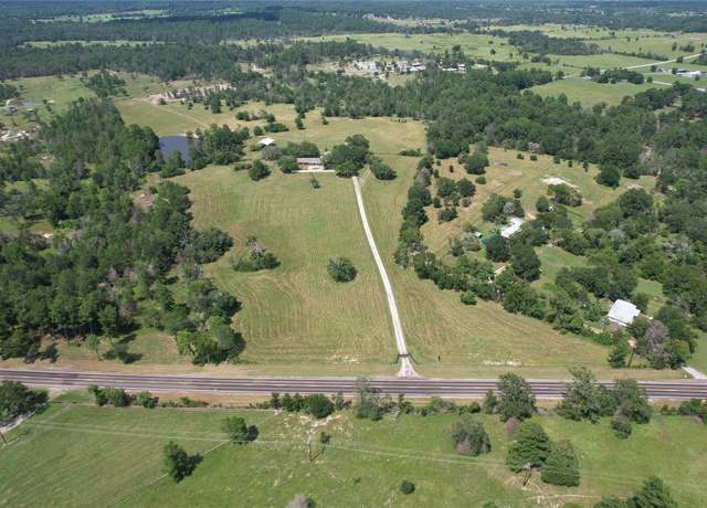 Property at 1096 Fm 247 Rd, Huntsville, TX 77320, 4 beds, 3.5 baths