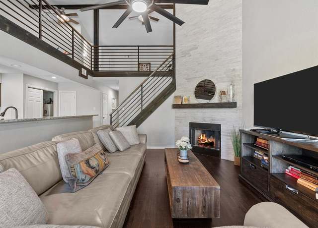 Property at 53 Hideaway Dr #53, Friendswood, TX 77546, 2 beds, 2.5 baths