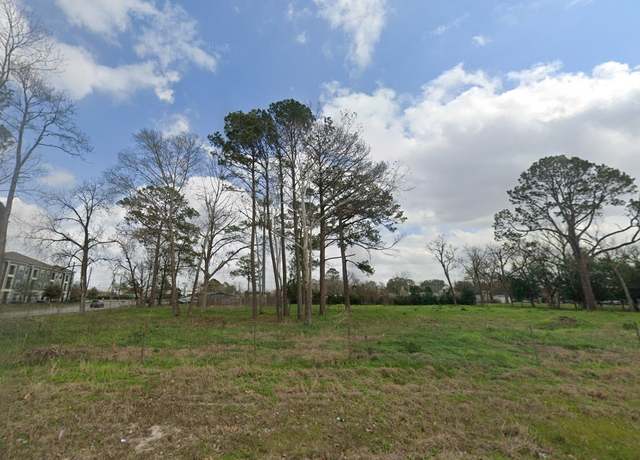 Property at 88 Berry Rd, Houston, TX 77022