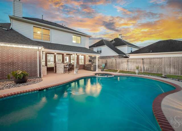 Property at 4422 Desert Cliff Ct, Katy, TX 77494, 4 beds, 2.5 baths