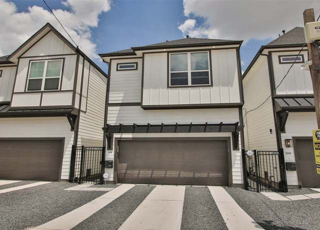 Property at 307B E 40th St, Houston, TX 77018, 3 beds, 2.5 baths