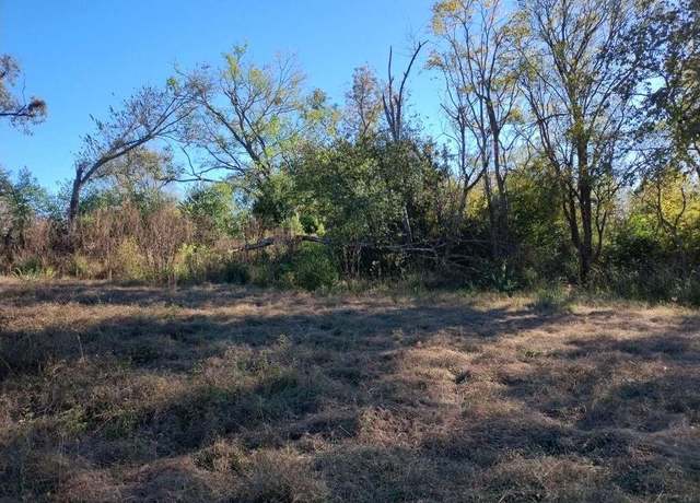 Property at 707 E Broadway St, Winnsboro, TX 75494