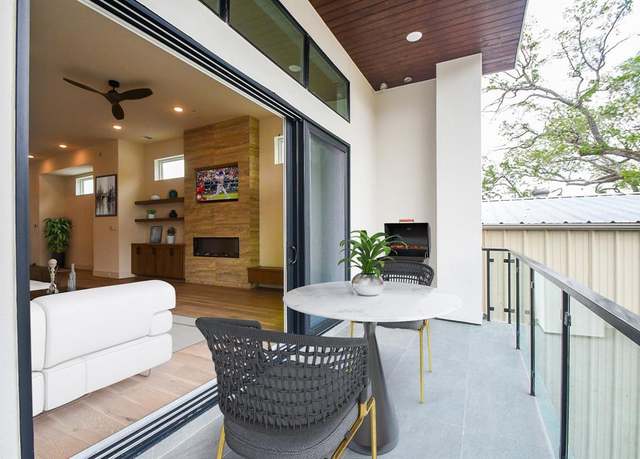 Property at 4709 Gibson St, Houston, TX 77007, 3 beds, 3.5 baths