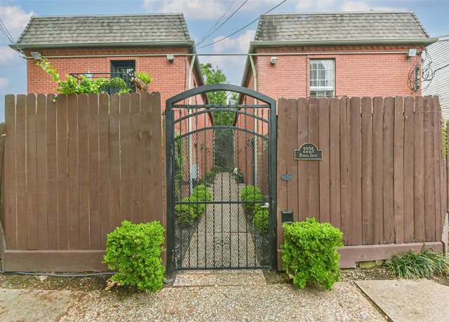 Property at 2225 Mimosa Dr #5, Houston, TX 77019, 1 bed, 1 bath
