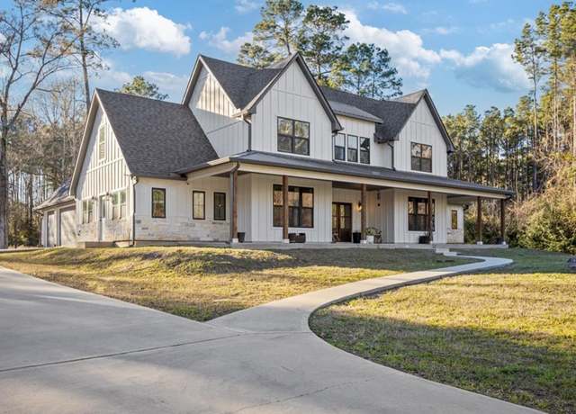 Property at 148 Wagon Pass Dr, Huntsville, TX 77340, 5 beds, 4.5 baths