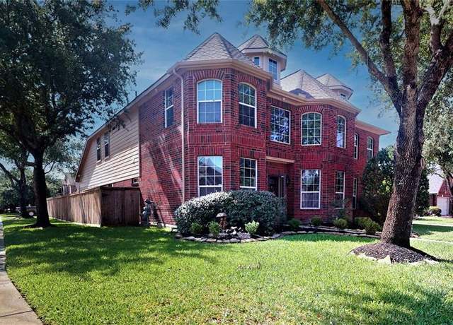 Property at 11303 Blossom Lake Ct, Cypress, TX 77433, 6 beds, 4 baths