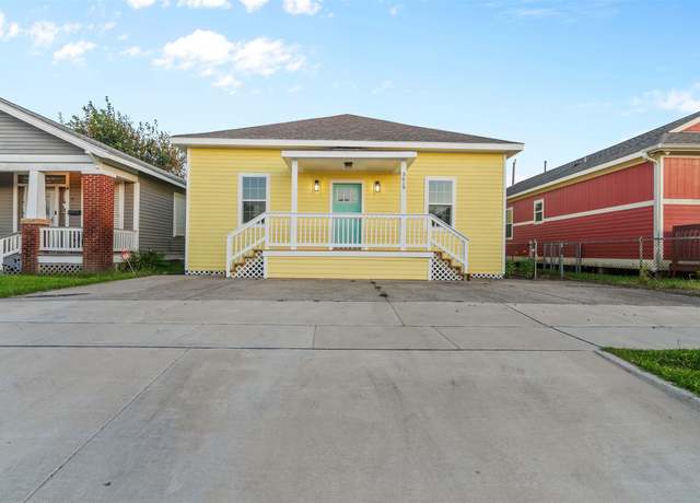 Property at 3619 Avenue S, Galveston, TX 77550, 5 beds, 3.5 baths