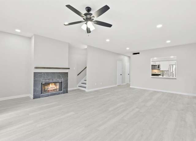 Property at 550 Wilcrest Dr #550, Houston, TX 77042, 2 beds, 2.5 baths