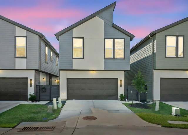 Property at 18306 W Centro Cir, Shenandoah, TX 77385, 3 beds, 2.5 baths