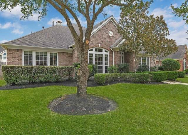 Property at 13610 Popes Creek Ln, Houston, TX 77044, 4 beds, 3.5 baths