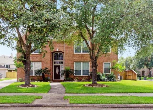 Property at 5002 Hearth Hollow Ln, Sugar Land, TX 77479, 4 beds, 2.5 baths