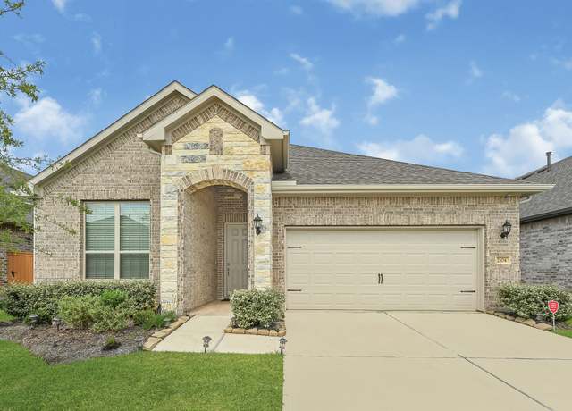 Property at 2104 Terra Rose Dr, Katy, TX 77493, 3 beds, 2 baths