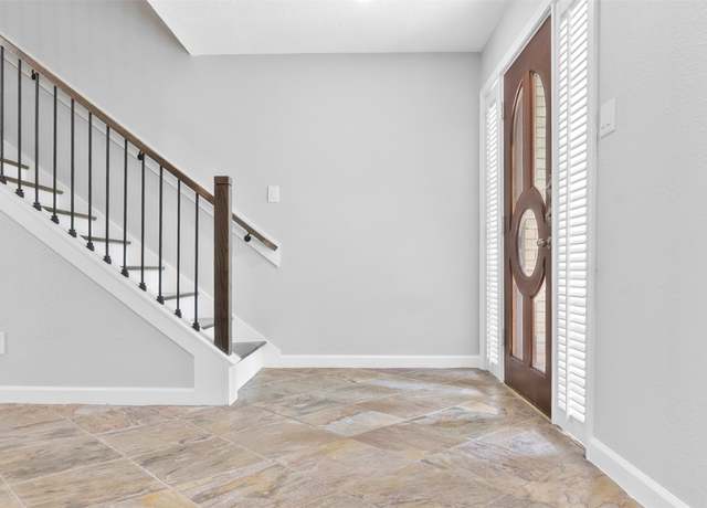 Property at 668 N Eldridge Pkwy, Houston, TX 77079, 2 beds, 2.5 baths
