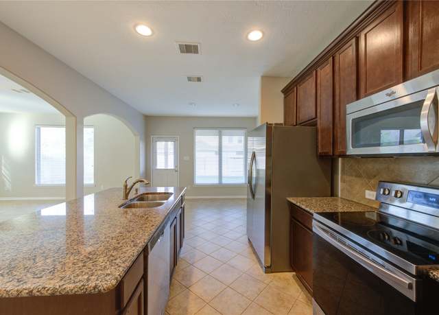 Property at 8115 Heartbrook Field Ln, Cypress, TX 77433, 4 beds, 2.5 baths
