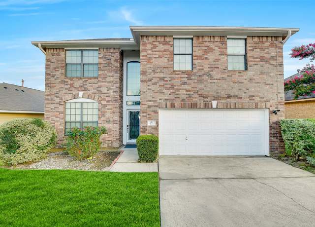 Property at 971 Oak Lynn Dr, Willis, TX 77378, 3 beds, 2.5 baths